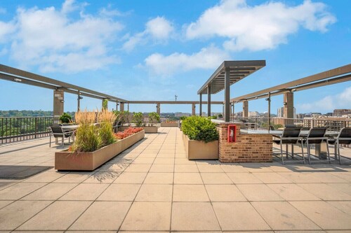 Boutique DCA Penthouse-Sleeps 7