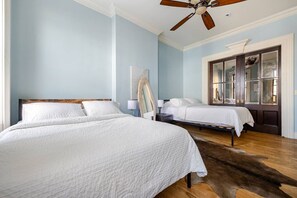 1 bedroom, desk, WiFi, bed sheets