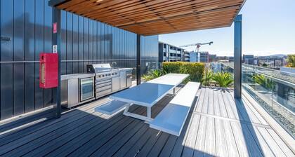 Charming 1BDR Apartment in Dickson with Parking