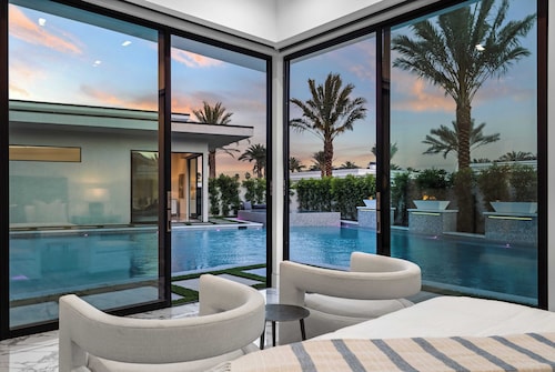 Sleeps 54 3 Luxury Villas w/ Pool + Spa, Pickleball Bravo by Avantstay