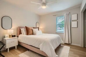 2 bedrooms, desk, iron/ironing board, travel cot
