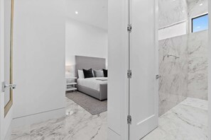 Hus (Multiple Bedrooms) | Interiör