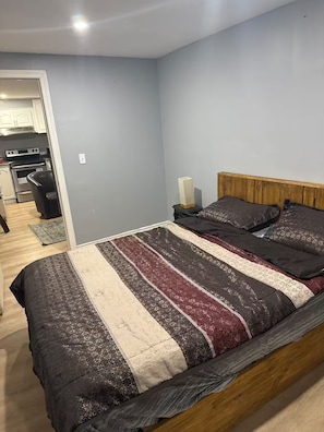 1 bedroom, internet, bed sheets