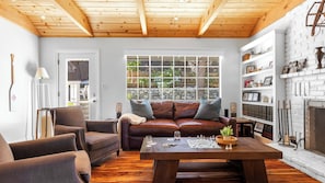 Interior - Sauna, Lake Views + Firepits Near Lake Arrowhead Village Zurich Drive by Avantstay (Lake Arrowhead)