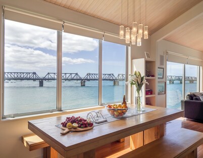 The Boatshed - Tauranga City's tranquil hideaway
