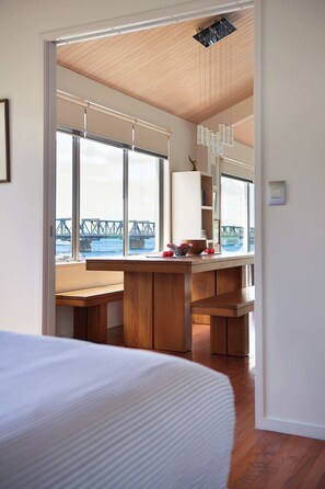 2 chambres, fer et planche à repasser, Wi-Fi gratuit, draps fournis