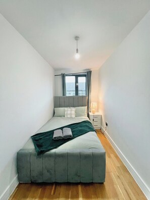 2 bedrooms, WiFi, bed sheets