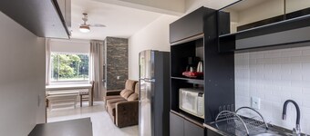 Rhes - Apt 2 min From the Beach in Bombinhas