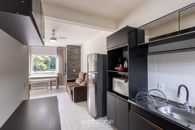 Rhes - Apt 2 min From the Beach in Bombinhas