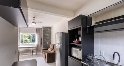 Rhes - Apt 2 min From the Beach in Bombinhas