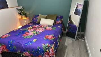 4 bedrooms, WiFi, bed sheets