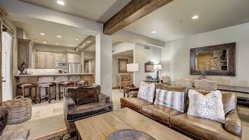 House (1 Bedroom) | Interior