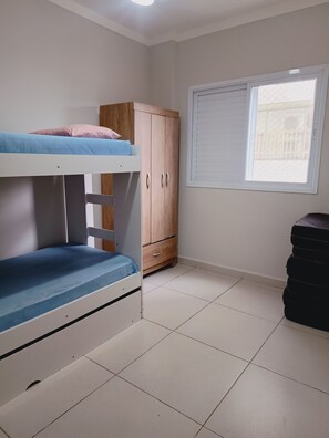 2 Schlafzimmer, Internetzugang