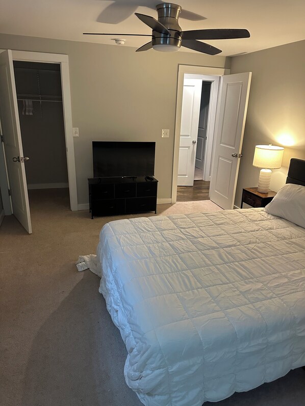 Room - Spacious 6-bedroom house in beautiful Athens (Athens)