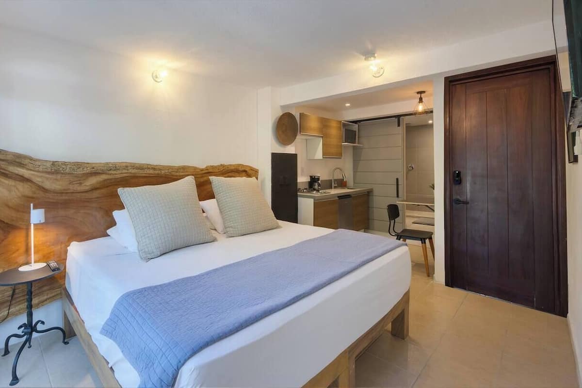 Studio Deluxe, balcon | Coffres-forts dans les chambres, chambres insonorisées