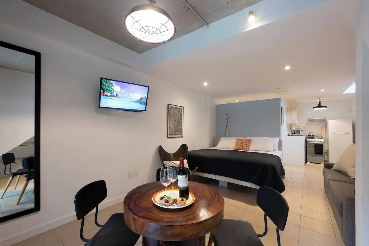 Studio, rez-de-chaussée | Coffres-forts dans les chambres, chambres insonorisées