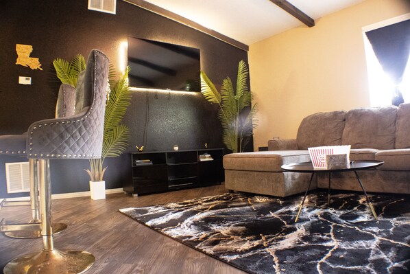 Smart TV, books