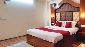 Premium bedding, memory-foam beds, in-room safe, desk