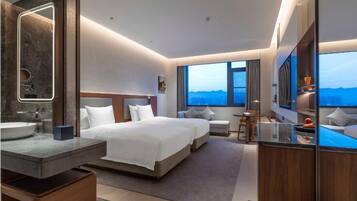 Cortinas blackout, tabla de planchar con plancha y wifi gratis