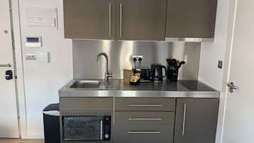 Fridge, microwave, dishwasher, coffee/tea maker