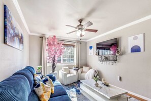 TV, offices - Walk to SFA – Quiet, Remodeled 2BR w/ Fast Wi-Fi, Parking & Full Kitchen | Ideal for Families & Nurses (Nacogdoches)