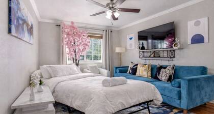 Walk to SFA – Quiet, Remodeled 2BR w/ Fast Wi-Fi, Parking & Full Kitchen | Ideal for Families & Nurses