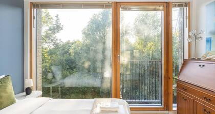 GuestReady – Peaceful stay with scenic green views