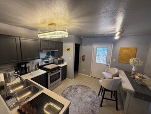 Microwave, oven, stovetop, dishwasher