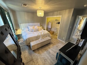 3 bedrooms, WiFi, bed sheets