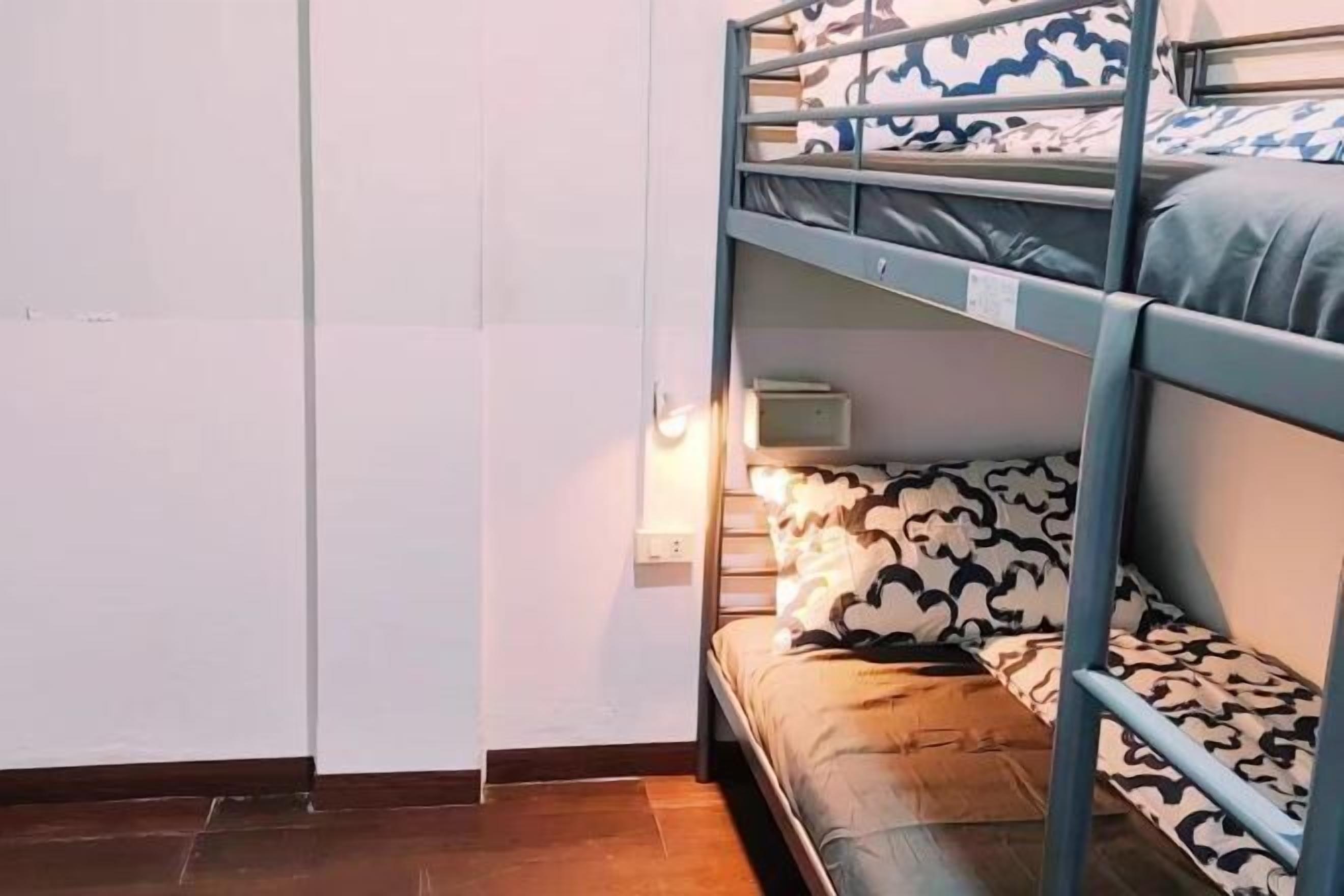 Escritorio y wifi gratis 