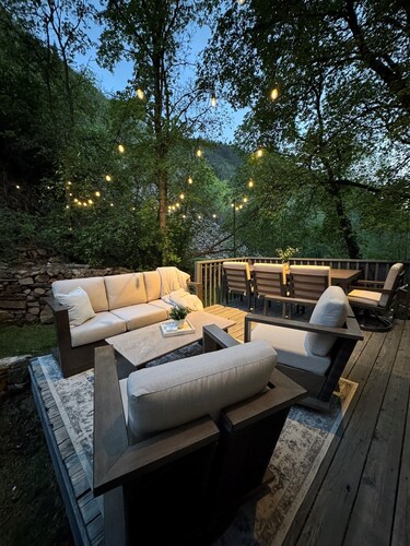 Magical Hobble Creek Cottage 5 Min Walk to Golf
