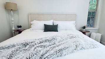 4 slaapkamers, reisbedje, gratis wifi, beddengoed