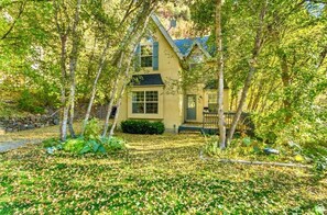 Exterior - Magical Hobble Creek Cottage 5 Min Walk to Golf (Springville)