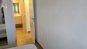 Interior - 1 Bed Flat - Sleeps 2 - Parking - Wifi (Southampton)