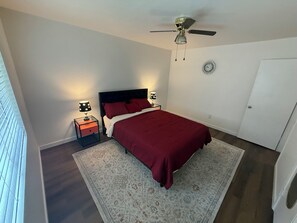 2 bedrooms, iron/ironing board, WiFi, bed sheets