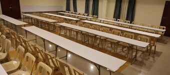 DHANUNJAYAS LUXURY HOTEL