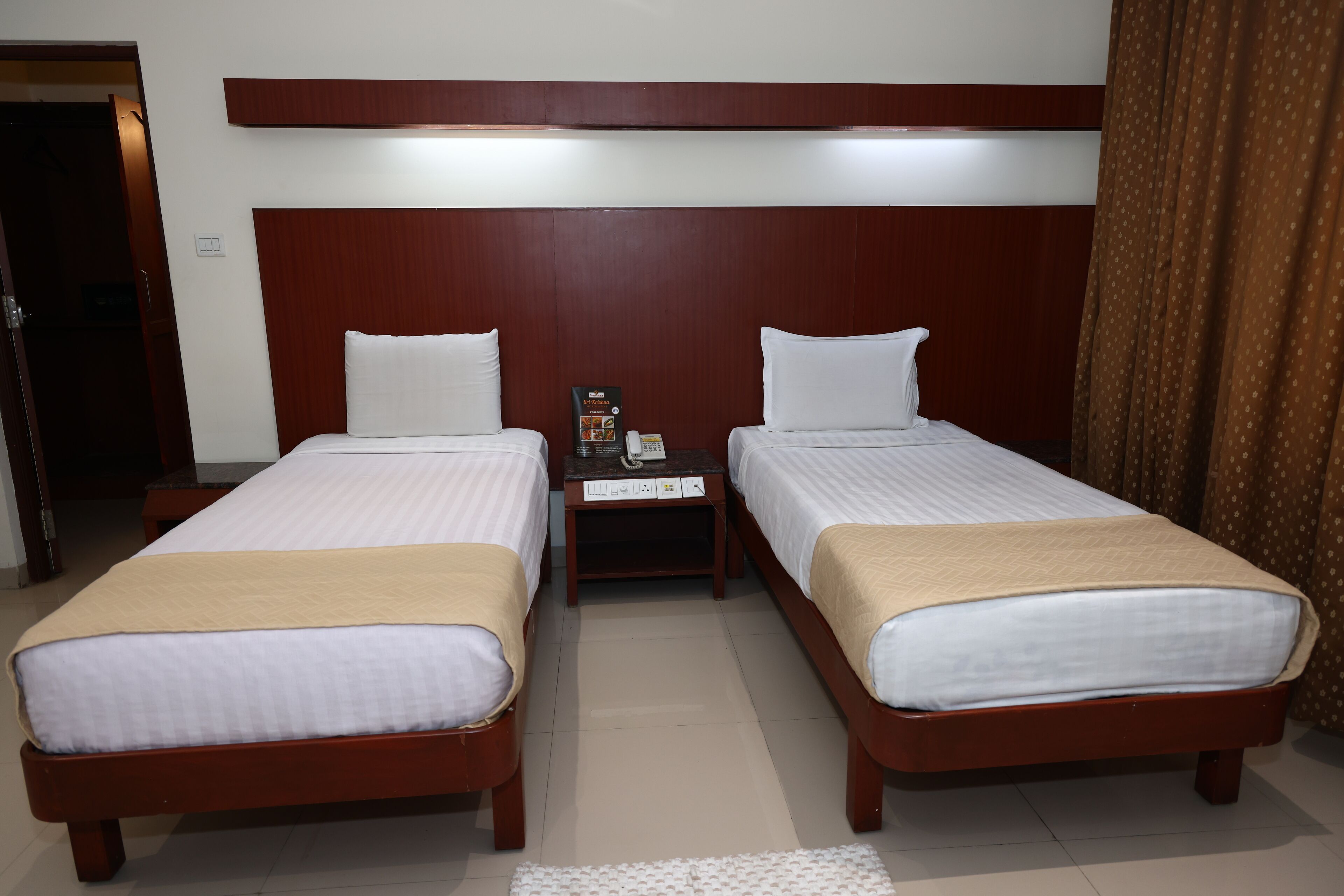 Hypo-allergenic bedding, in-room safe, individually decorated