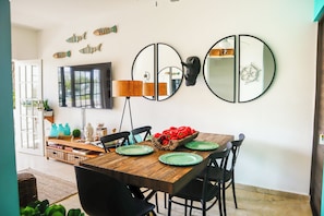 Deluxe House, 5 Bedrooms, Bay View | Dining room - Casa La Condesa (Cartagena)