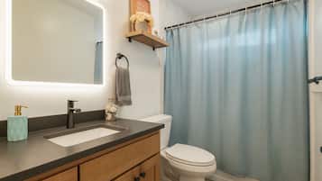 淋浴设施、毛巾