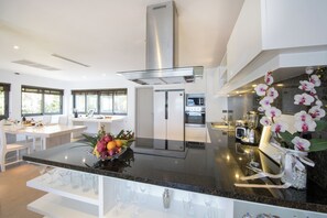 Villa, Bay View | Private kitchen