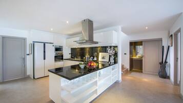 Vila, vista para a baía | Cozinha privada