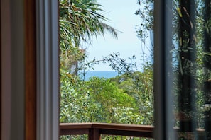 Interior - Seachange - Prime Location Near Straddie Hotel & Home Beach (Point Lookout)