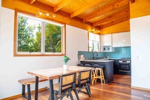 Fridge, microwave, stovetop, dishwasher - Seachange - Prime Location Near Straddie Hotel & Home Beach (Point Lookout)