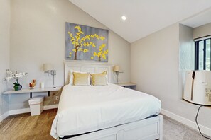 3 chambres, fer et planche à repasser, accès à Internet, literie fournie