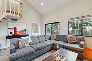 Televisión, chimenea