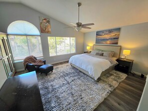 3 chambres, fer et planche à repasser, Wi-Fi gratuit, draps fournis