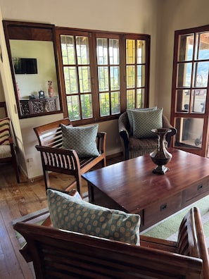 Living area - Summit LuxeVilla (Constanza)