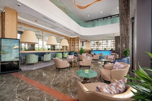 2 bar/ruang istirahat 