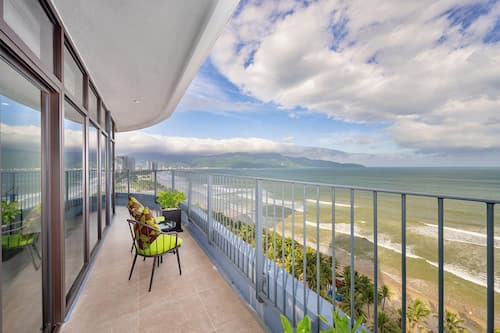 Celia Suite Ocean | Beach/ocean view