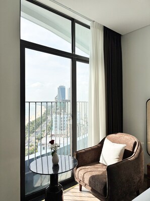 Quarto duplo luxo, vista parcial para o oceano | Vista do quarto